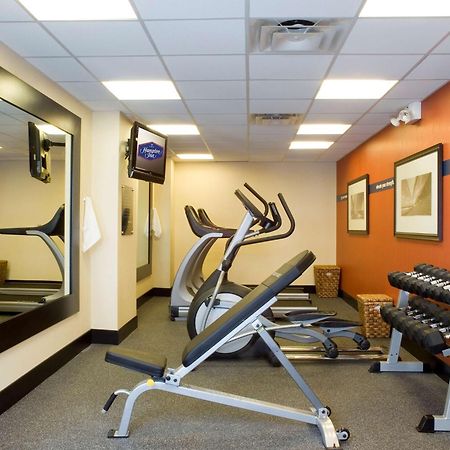 Hampton Inn Manhattan - Times Square South New York Bagian luar foto