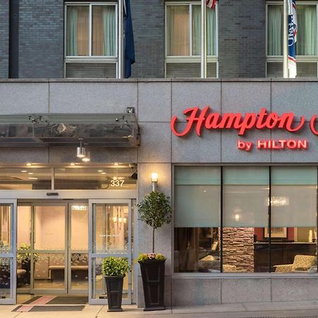 Hampton Inn Manhattan - Times Square South New York Bagian luar foto